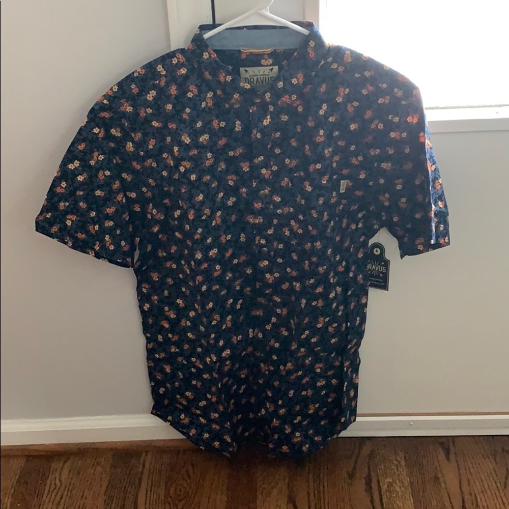 Men’s Zumiez short sleeve floral print button down